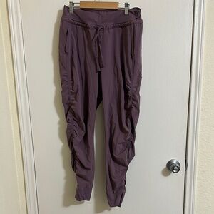 EUC Athleta Attitude Jogger Pants